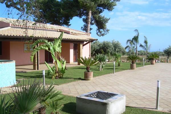 Holiday Menfi | Casale Abate Guest House Exterior photo